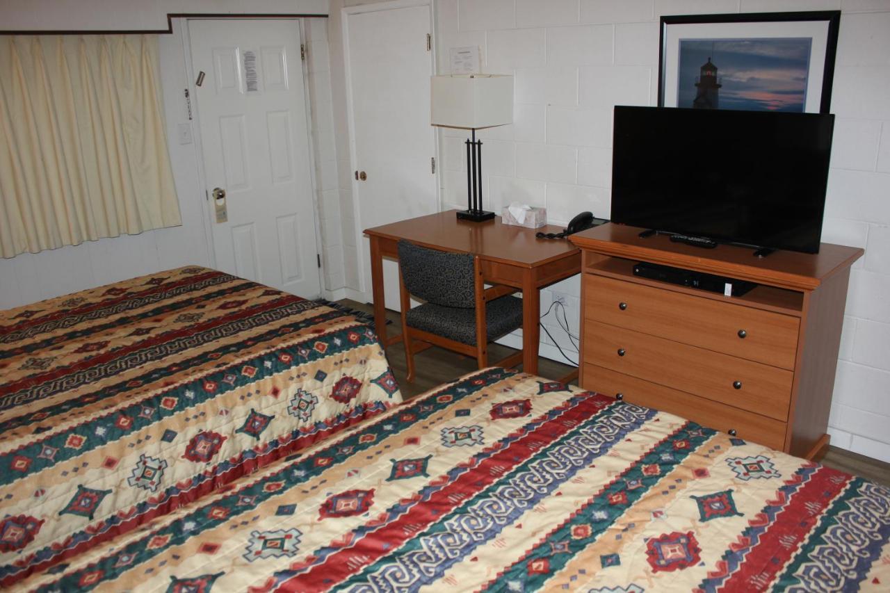 Flamingo Motel Penticton Ngoại thất bức ảnh