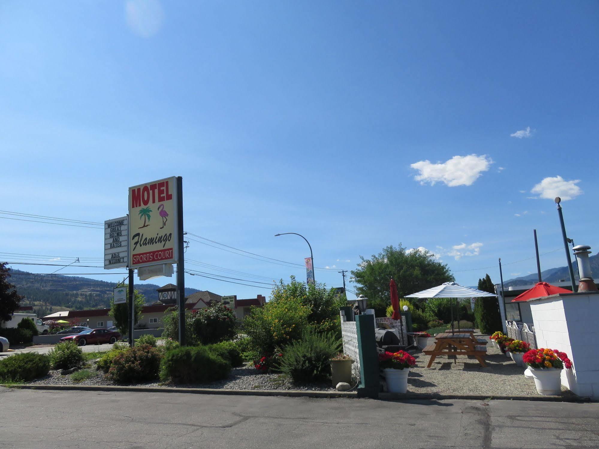 Flamingo Motel Penticton Ngoại thất bức ảnh